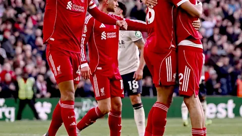 拜仁追逐夏窗内约解约费签下哈兰德潜力新星